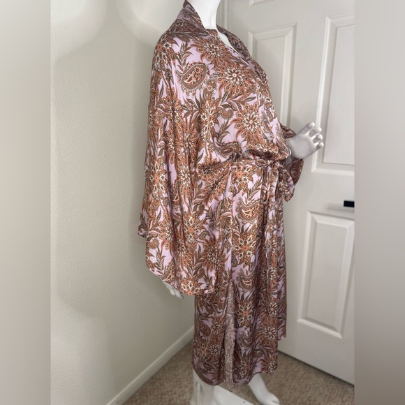 Rue de Seine Floral Kimono Robe One Size.  #227 - Picture 13 of 17